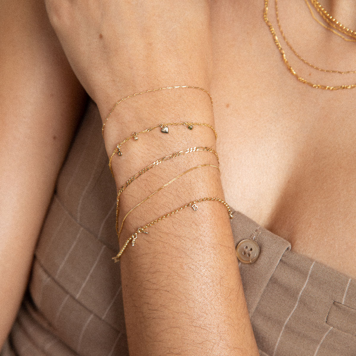 Bracelets - Marylebone Chain Bracelet in Solid Gold - - Astrid & Miyu