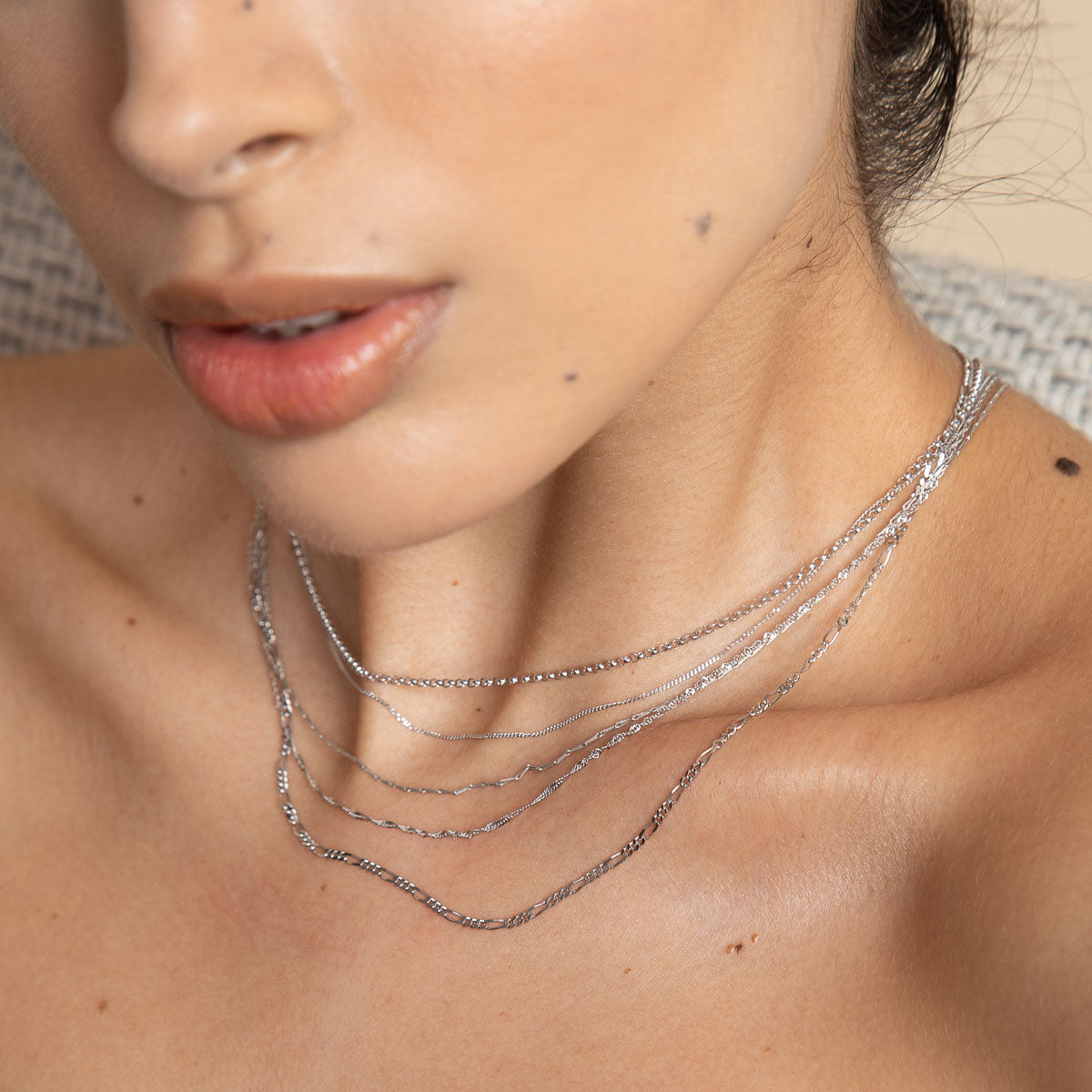 Gold Necklaces - Chelsea Story Chain Necklace in Solid White Gold - Story Chain - Astrid & Miyu