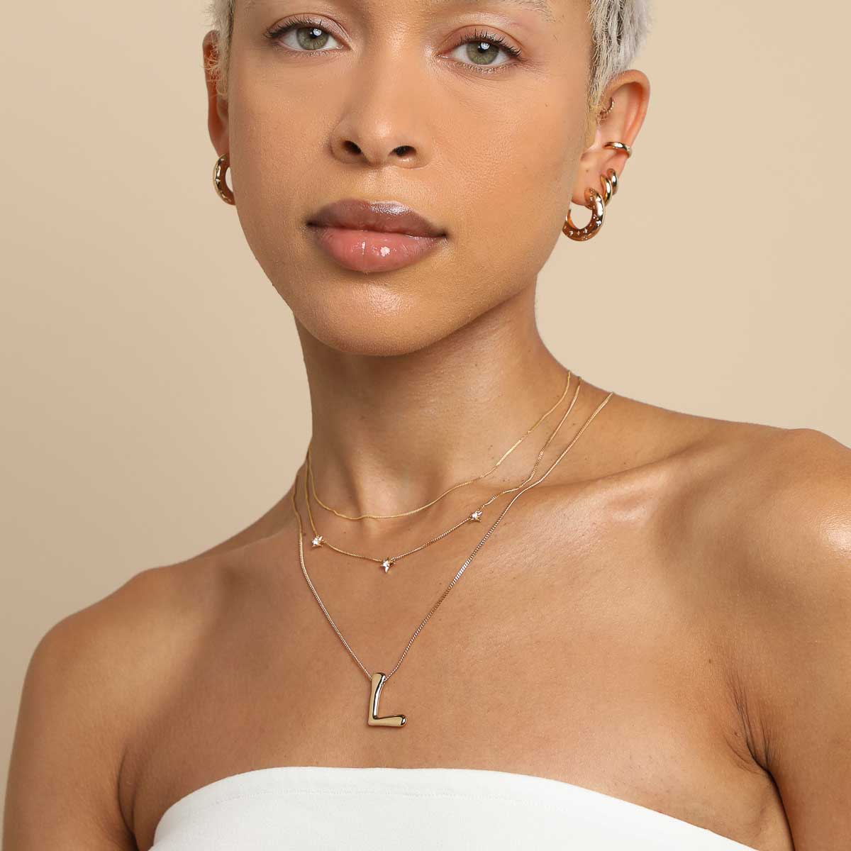 L Initial Bold Pendant Necklace in Gold