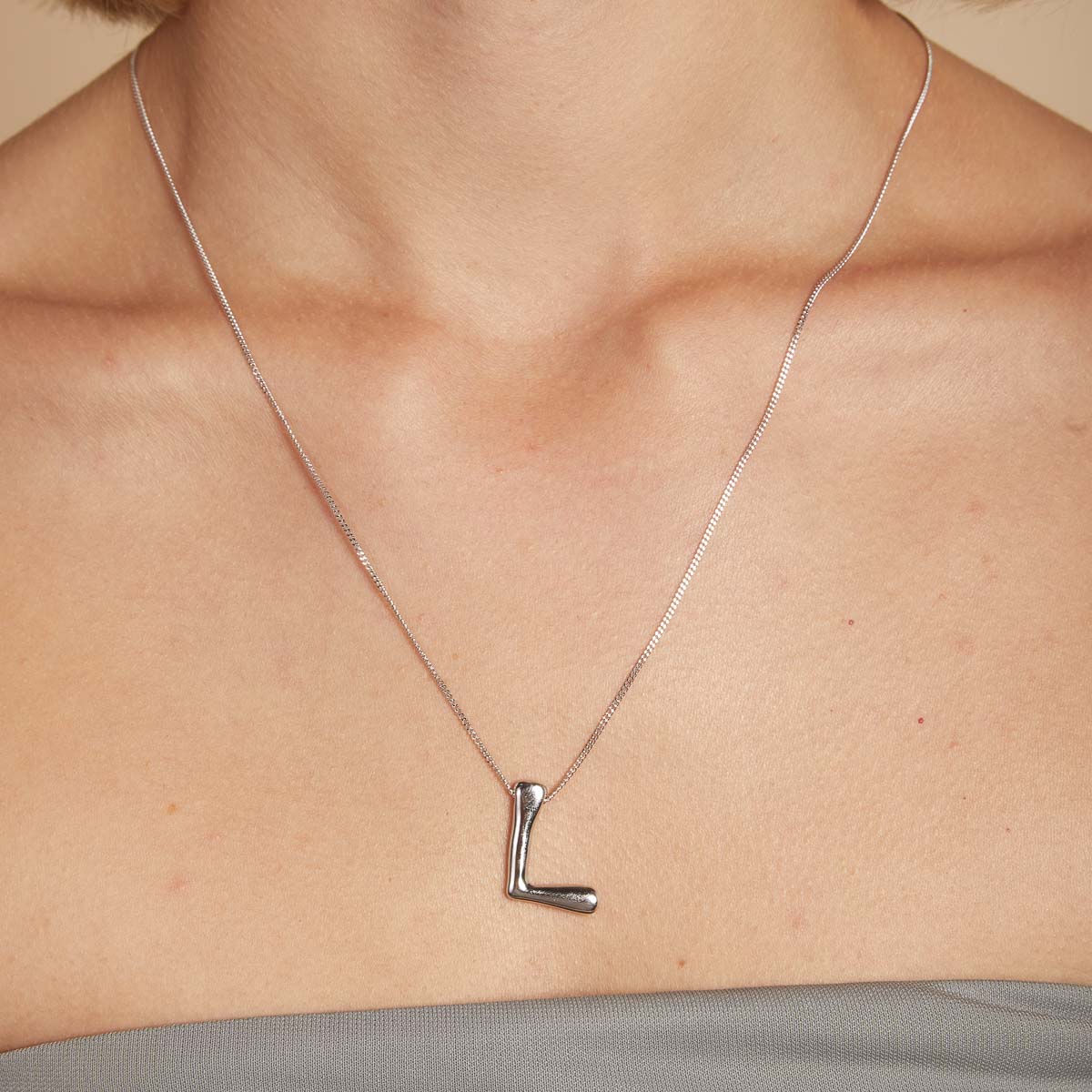 Mother's Day Jewellery Gifts - L Initial Bold Pendant Necklace in Silver - Pendant Necklace - Astrid & Miyu