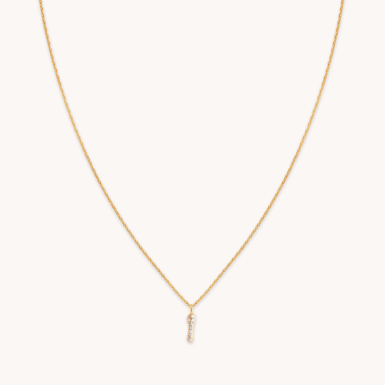 I Initial Pavé Pendant Necklace in Gold
