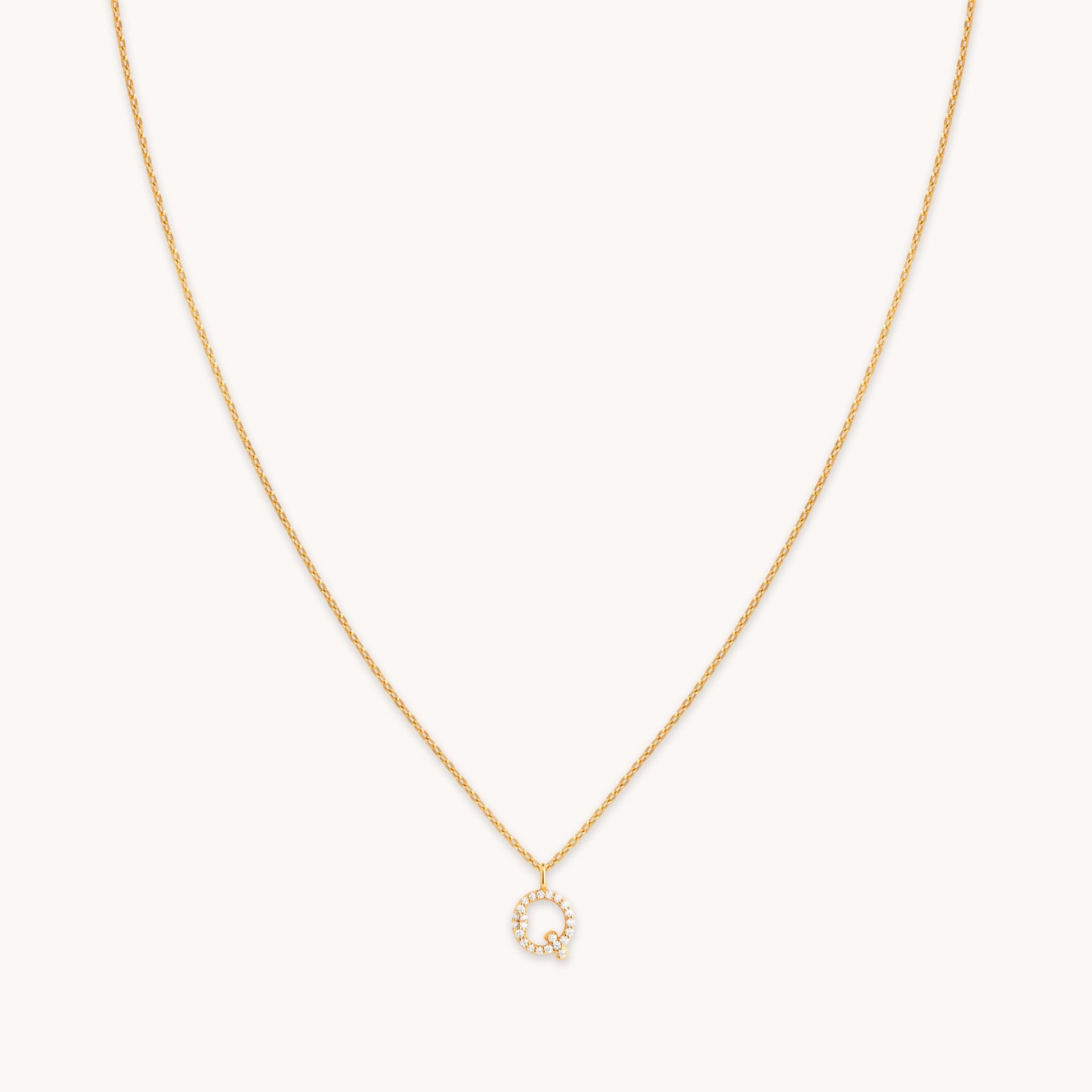 18k Gold Plated Jewellery - Q Initial Pavé Pendant Necklace in Gold - Pendant Necklace - Astrid & Miyu