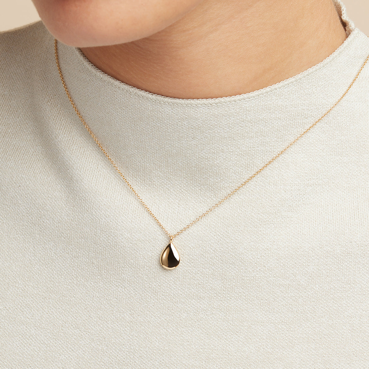 Pear Pendant Necklace in Gold