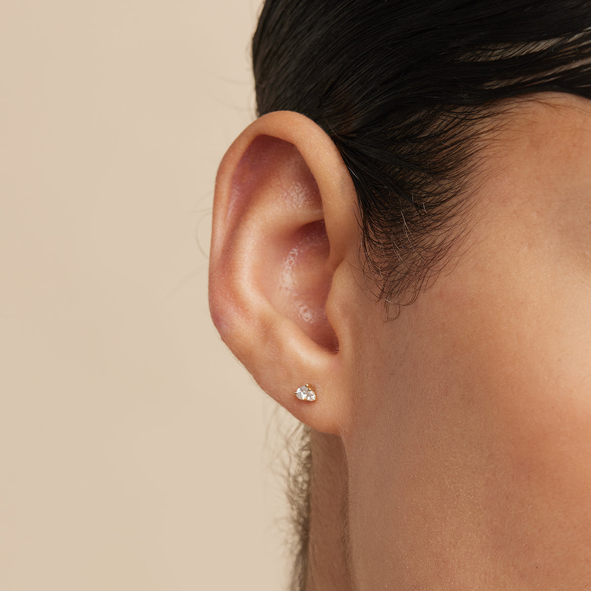 Pear Cluster Stud Earrings in Gold