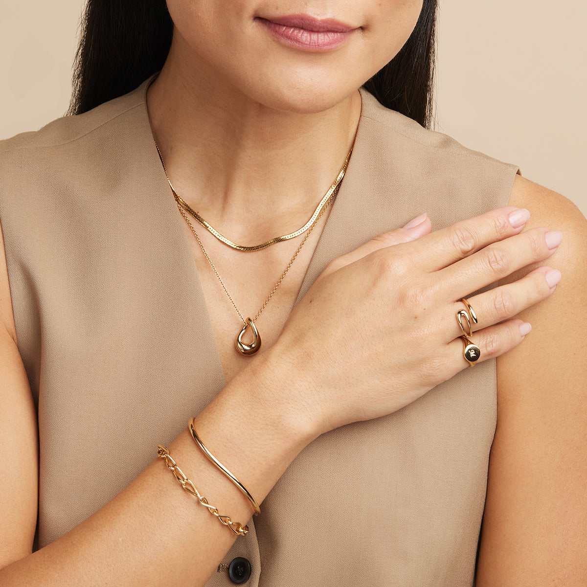 18k Gold Plated Jewellery - Infinite Cuff in Gold - Bracelets - Astrid & Miyu