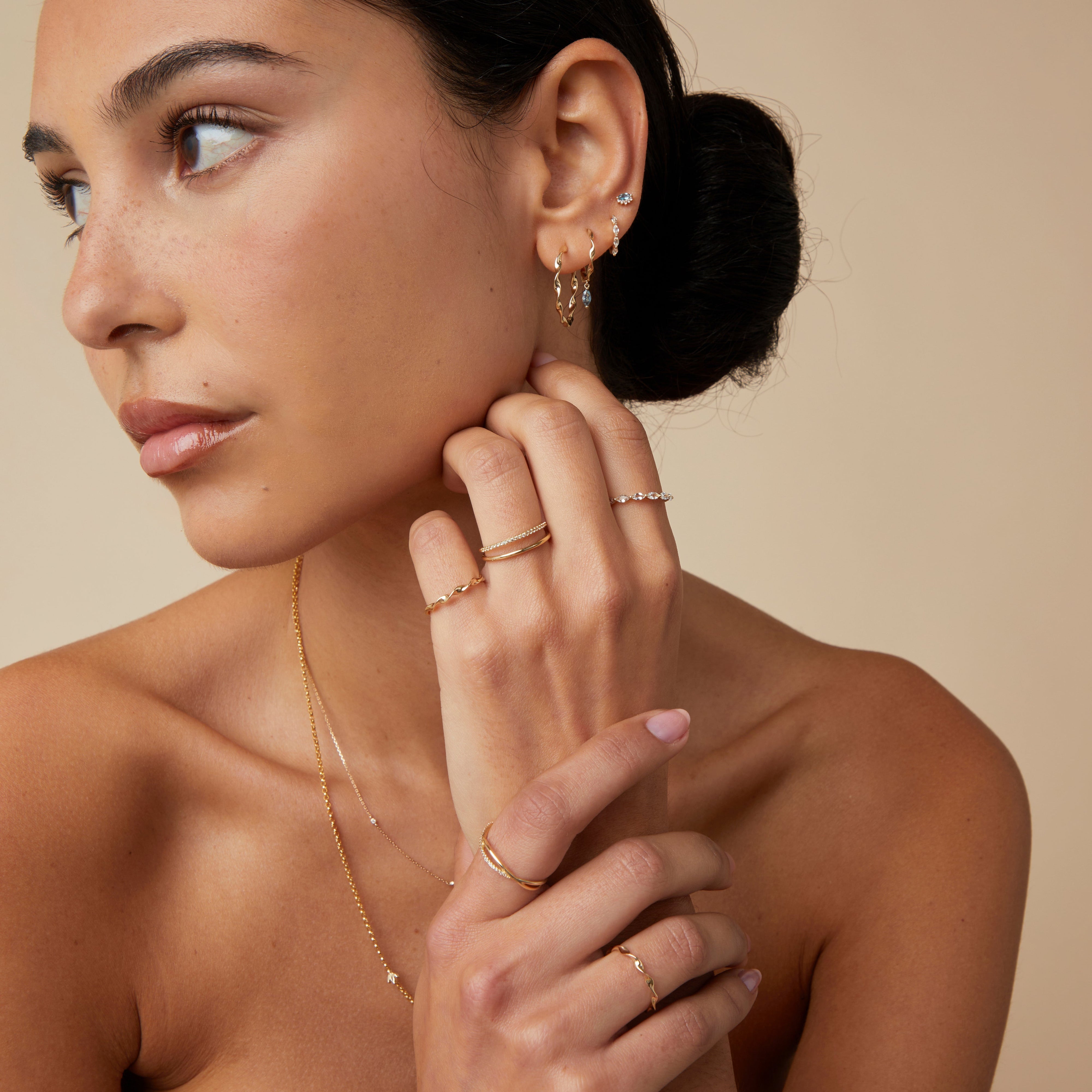 Twist Band Ring in Solid Gold