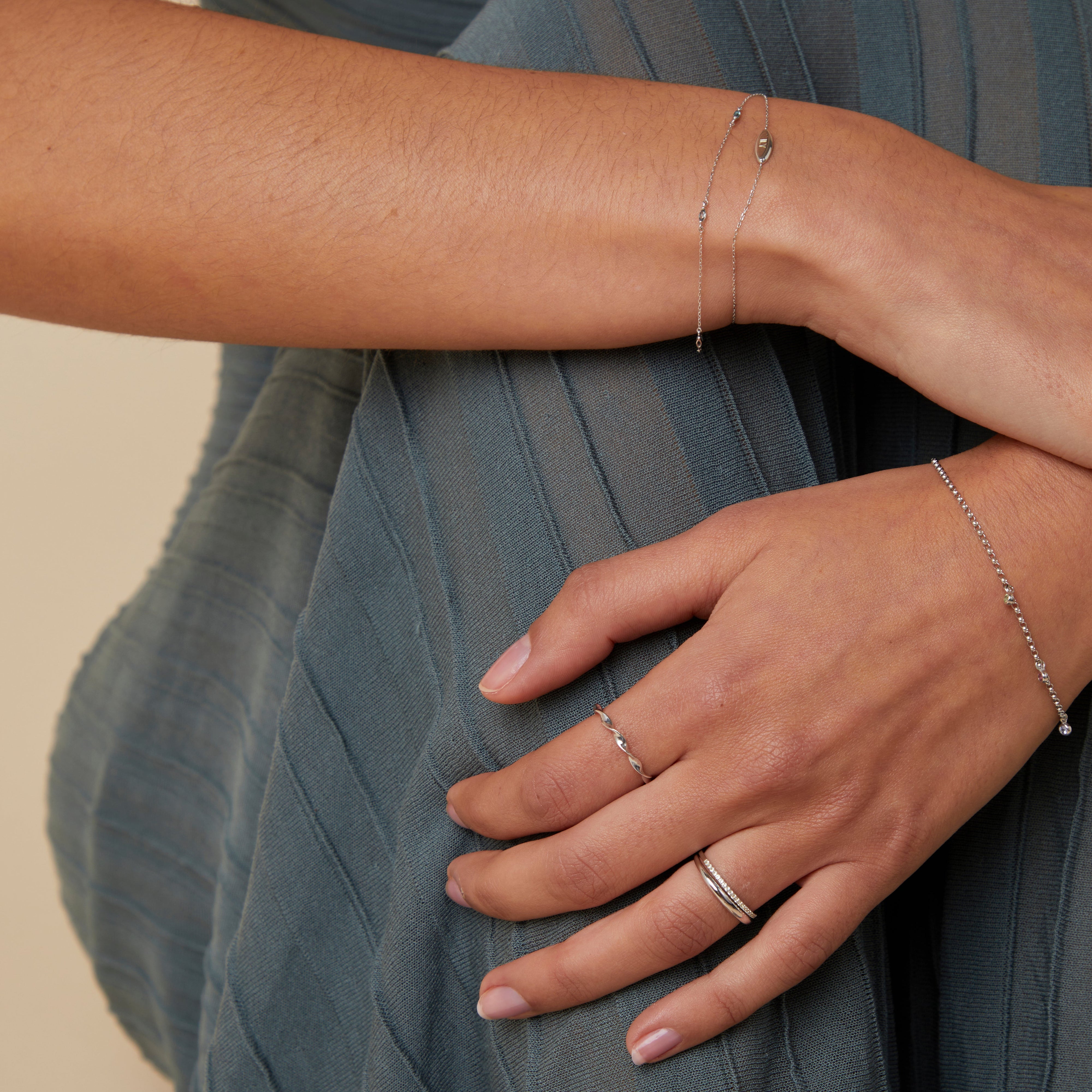 Twist Band Ring in Solid White Gold