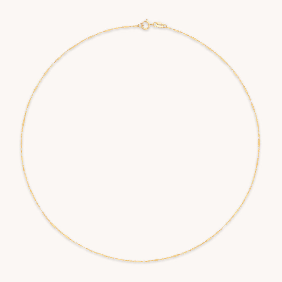 Astrid Story Chain Necklace in Solid Gold