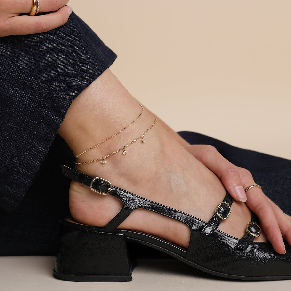 Shoreditch Chain Anklet in Solid Gold-Astrid & Miyu