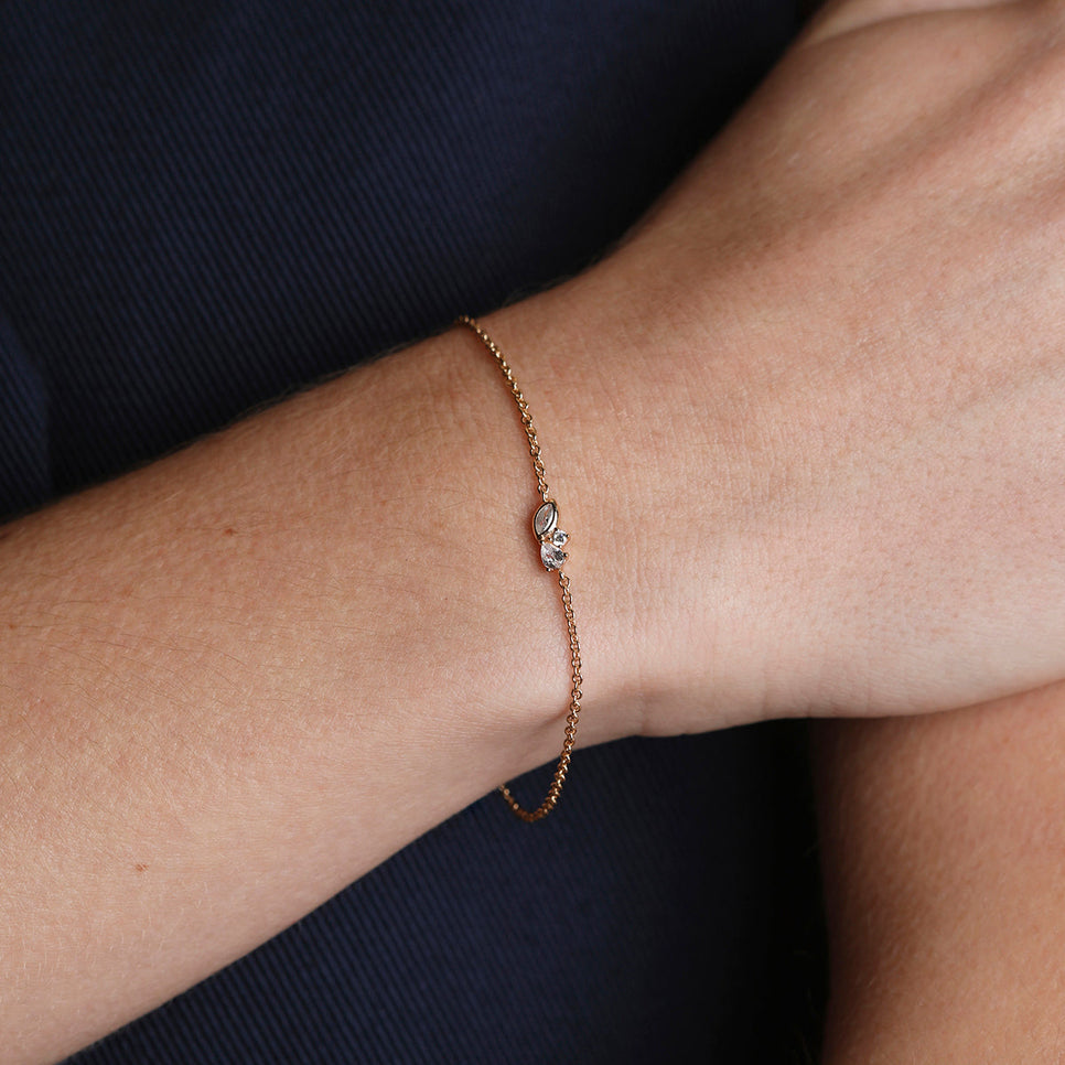 Crystal Cluster Pendant Bracelet in Gold