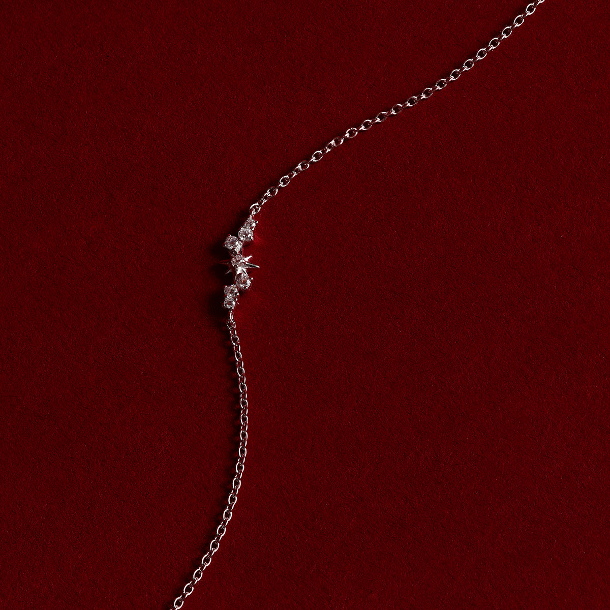 Star Bracelet Ornament Bauble in Silver