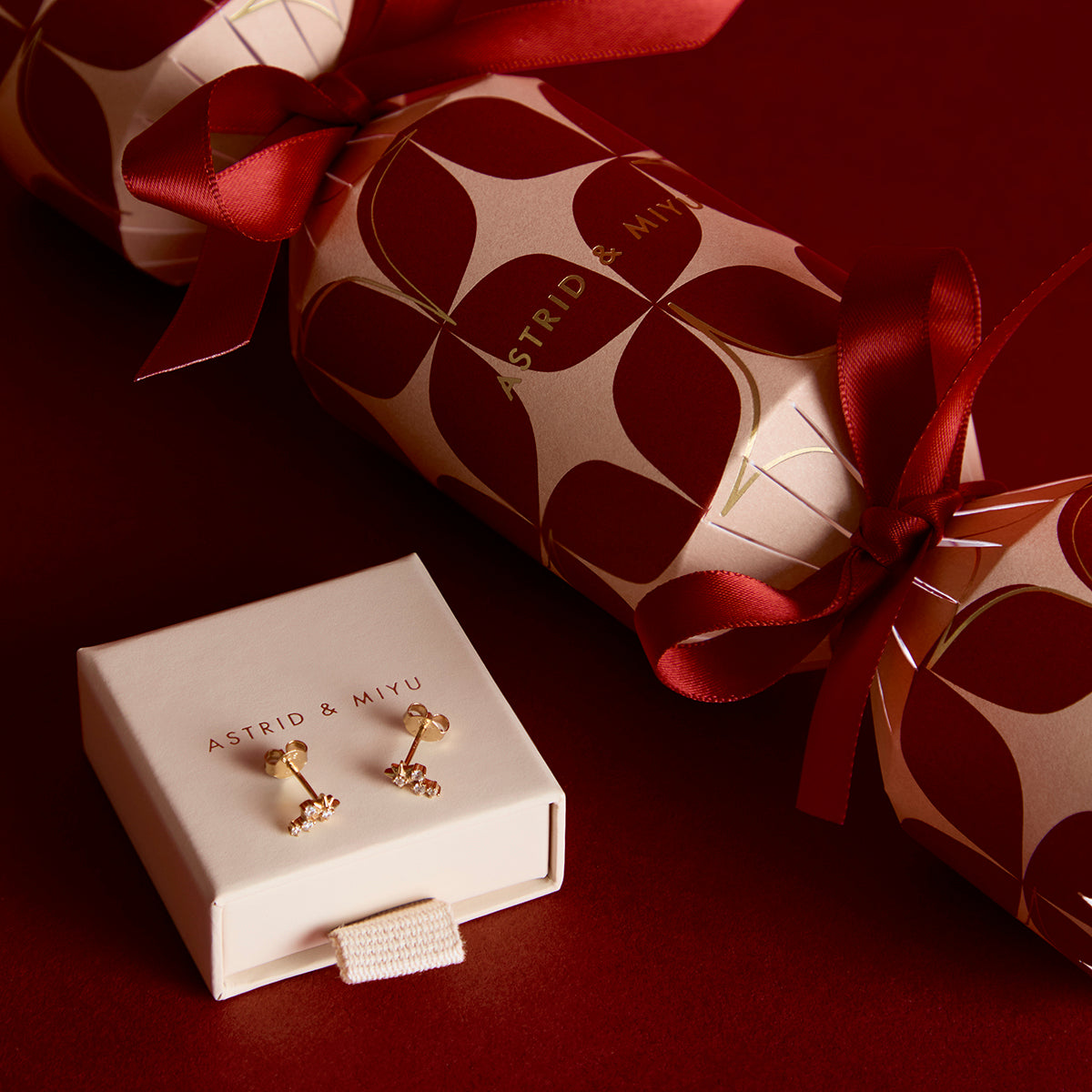 Twilight Star Studs Cracker in Gold