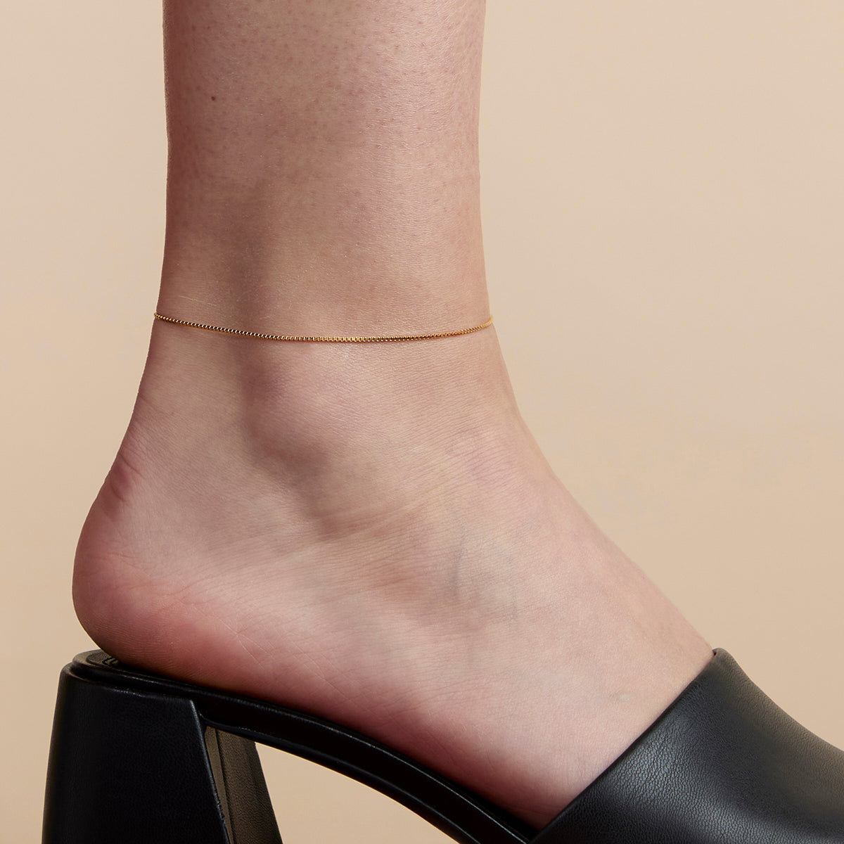 Essential Box Chain Anklet in Gold