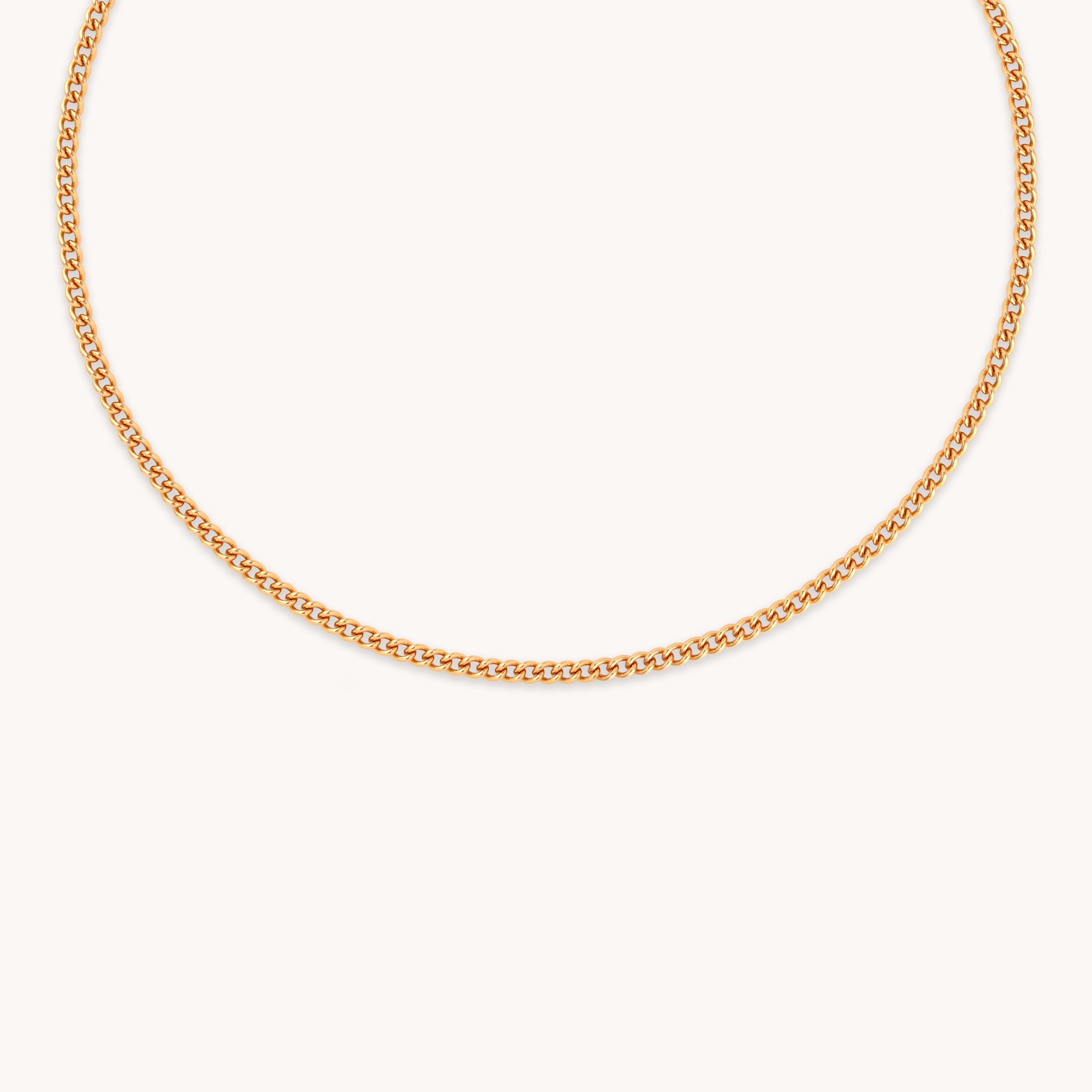 Bold Essential Curb Chain Necklace in Gold