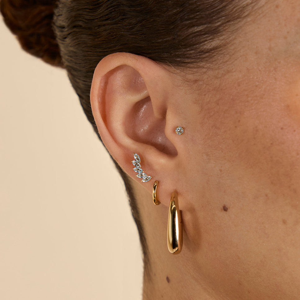 Blue Crystal Titanium Piercing Stud in Gold