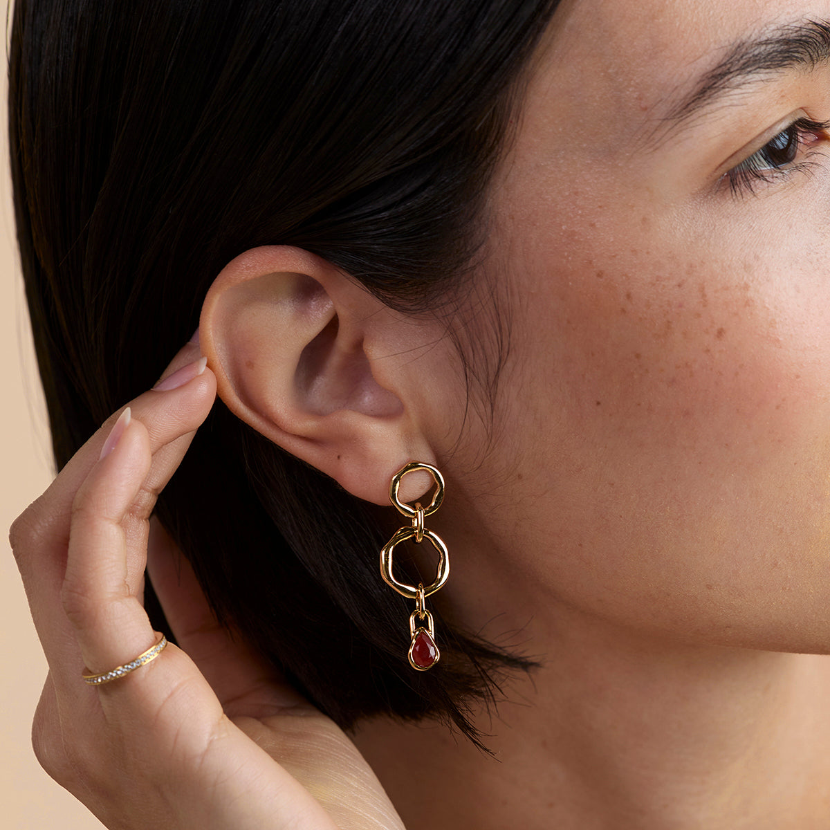 Molten Link Drop Studs in Gold