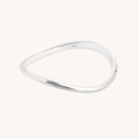 Wave Bangle in Silver