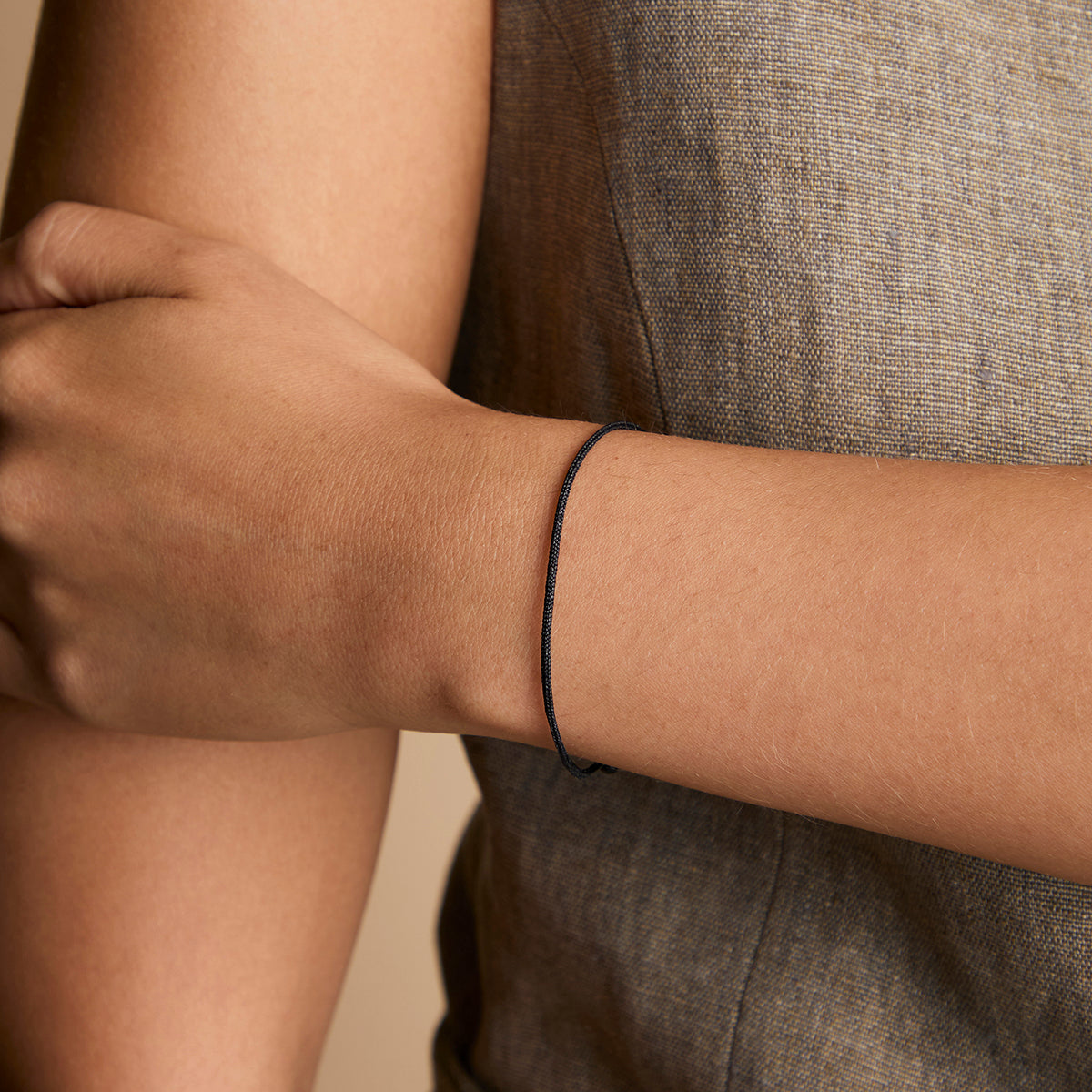 Story Strand Bracelet in Black