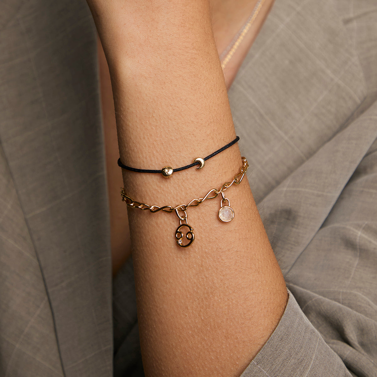 Story Strand Bracelet in Black