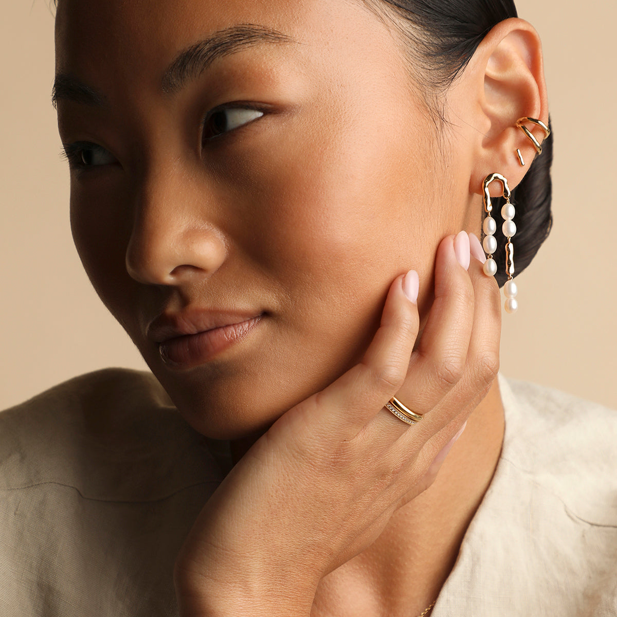 Molten Bar Studs in Gold