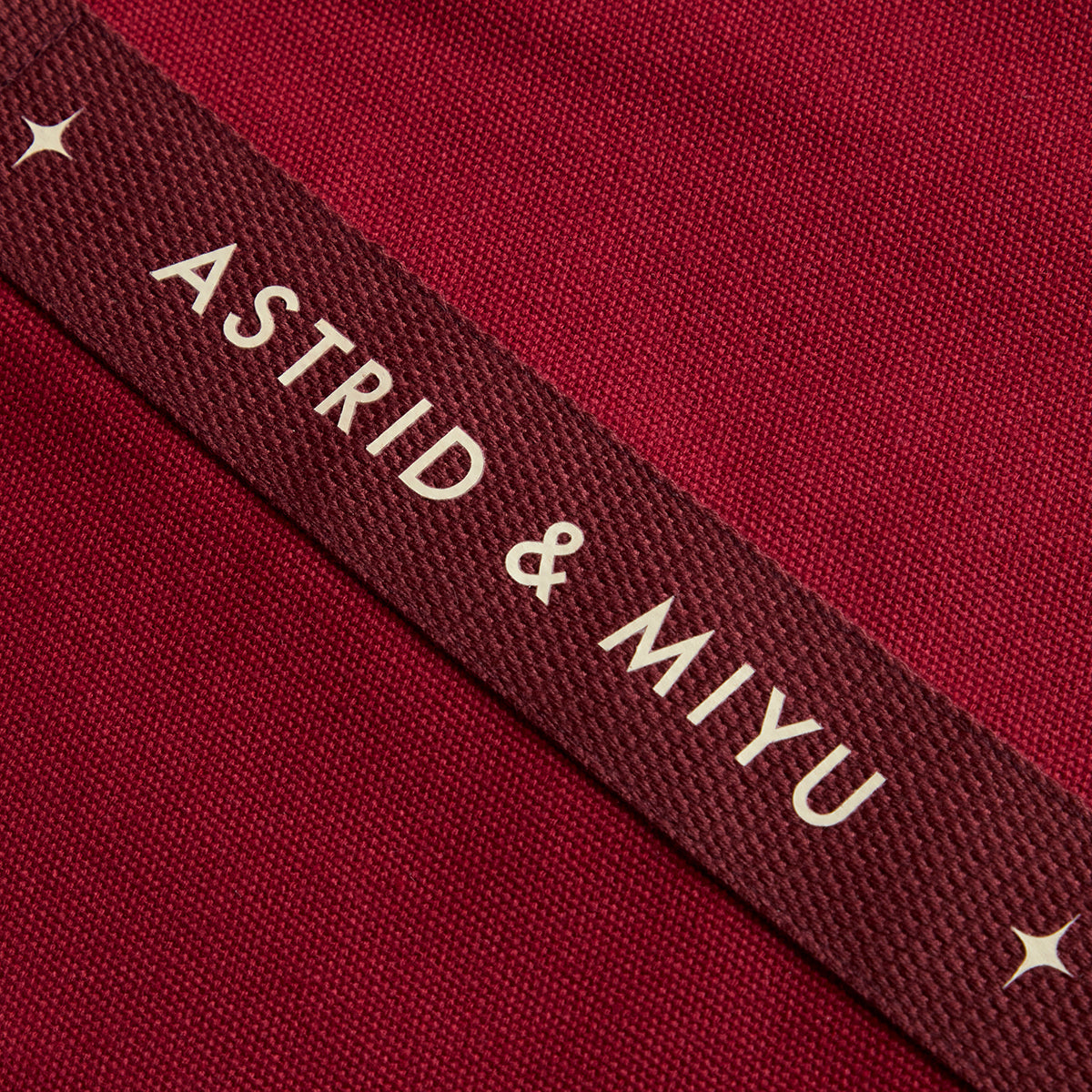 Astrid & Miyu Tote Bag in Red-Astrid & Miyu