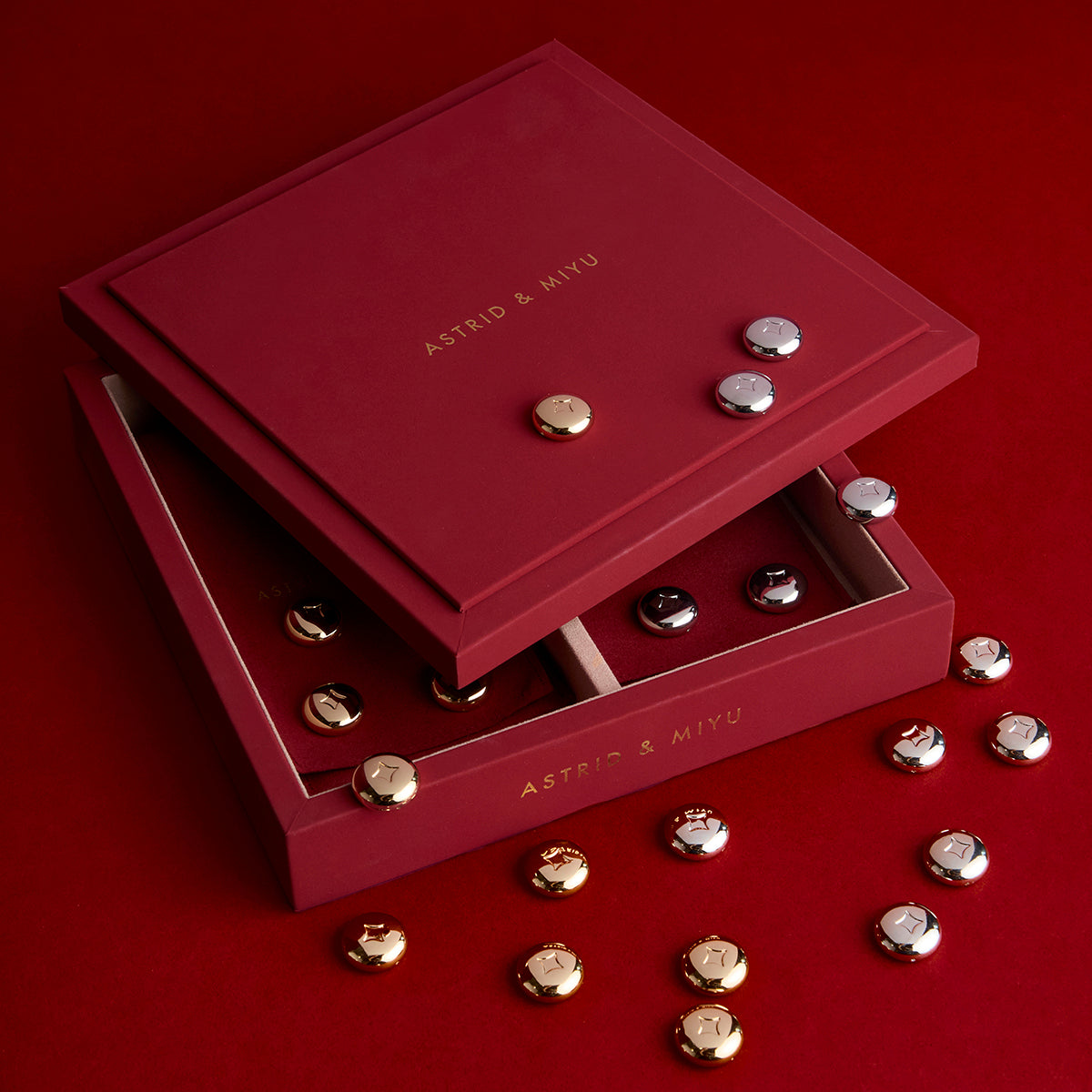 Checkers by Astrid & Miyu