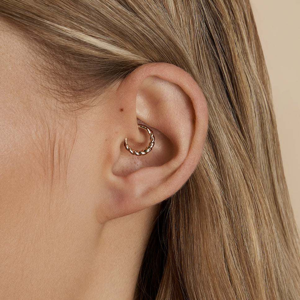 Rope Daith Ring in Solid Gold-Astrid & Miyu