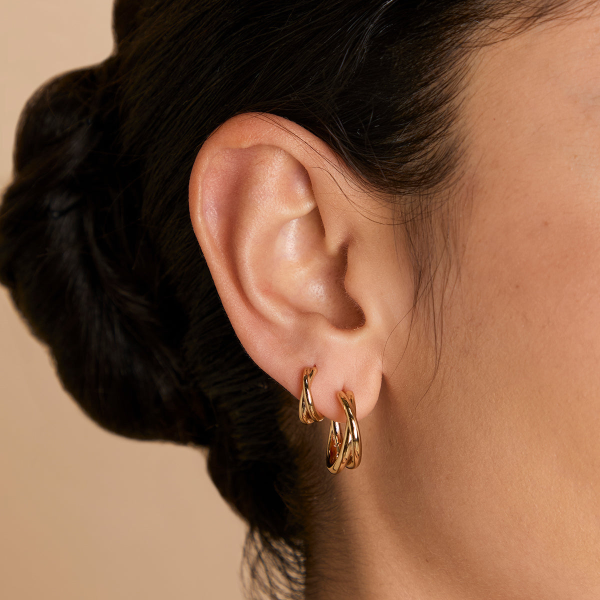 Crossover Illusion Hoops in Gold