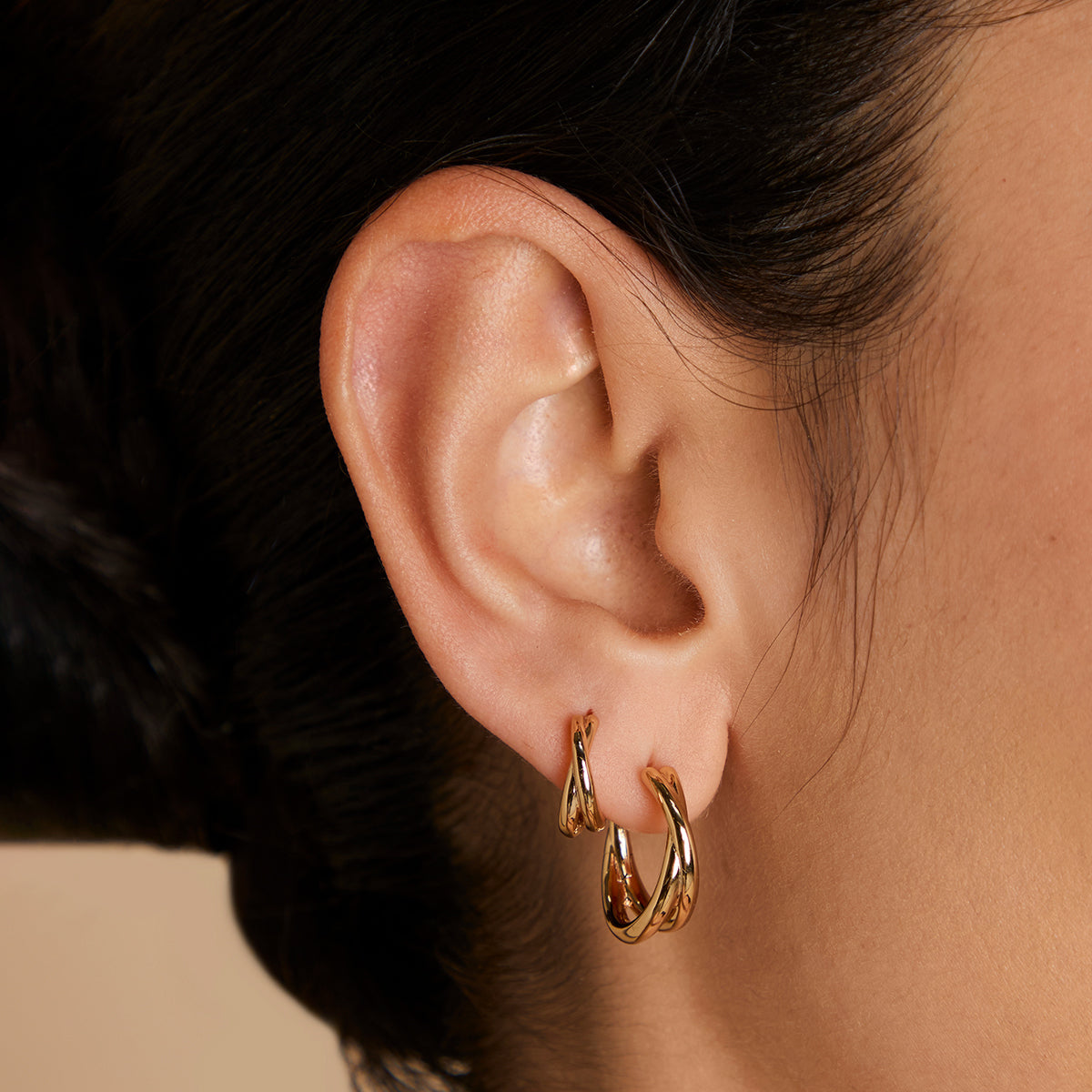 Crossover Illusion Huggies in Gold