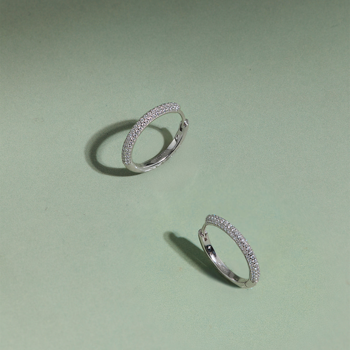 Pavé Essential Medium Hoops in Silver