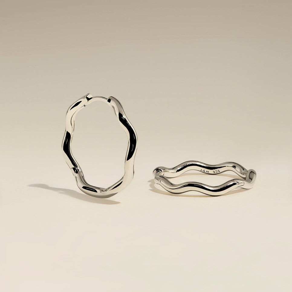 Scalloped Large Hoops in Silver-Astrid & Miyu