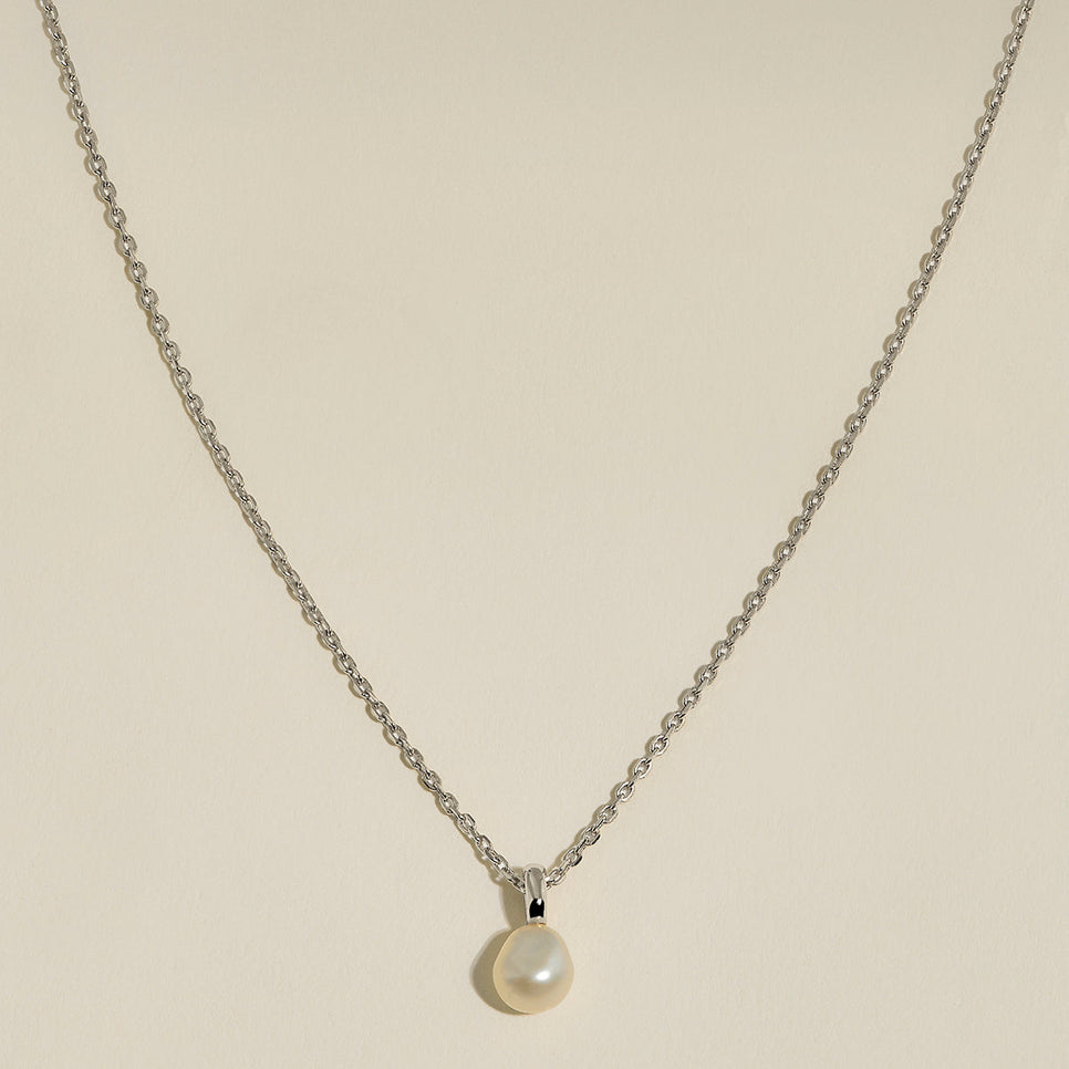 Pearl Pendant Necklace in Silver-Astrid & Miyu
