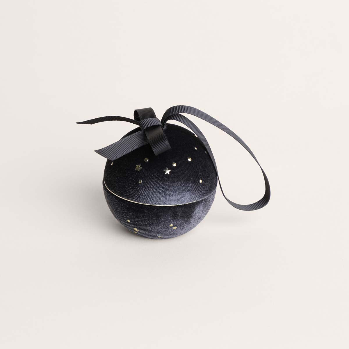 Cosmic Star Hoops Bauble in Silver