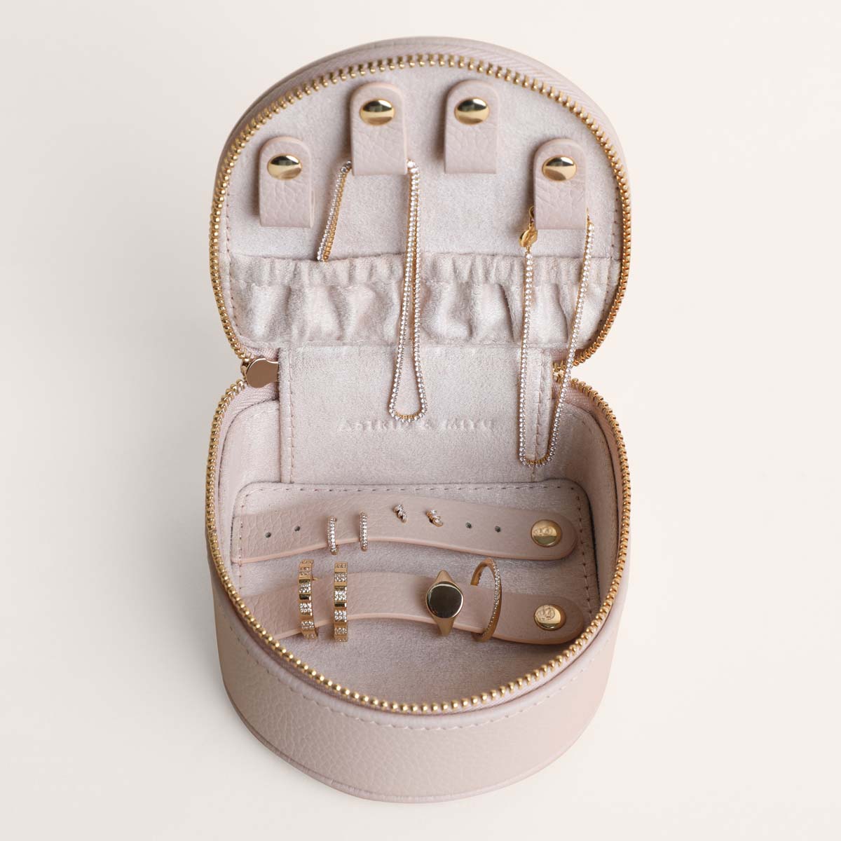 Leather Travel Jewellery Box in Fawn Sand