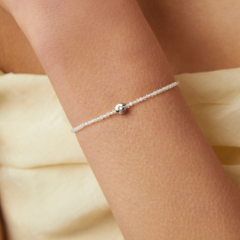 A&M Junior Collection - Cosmic Click Charm in 9k White Gold - Click Charm - Astrid & Miyu