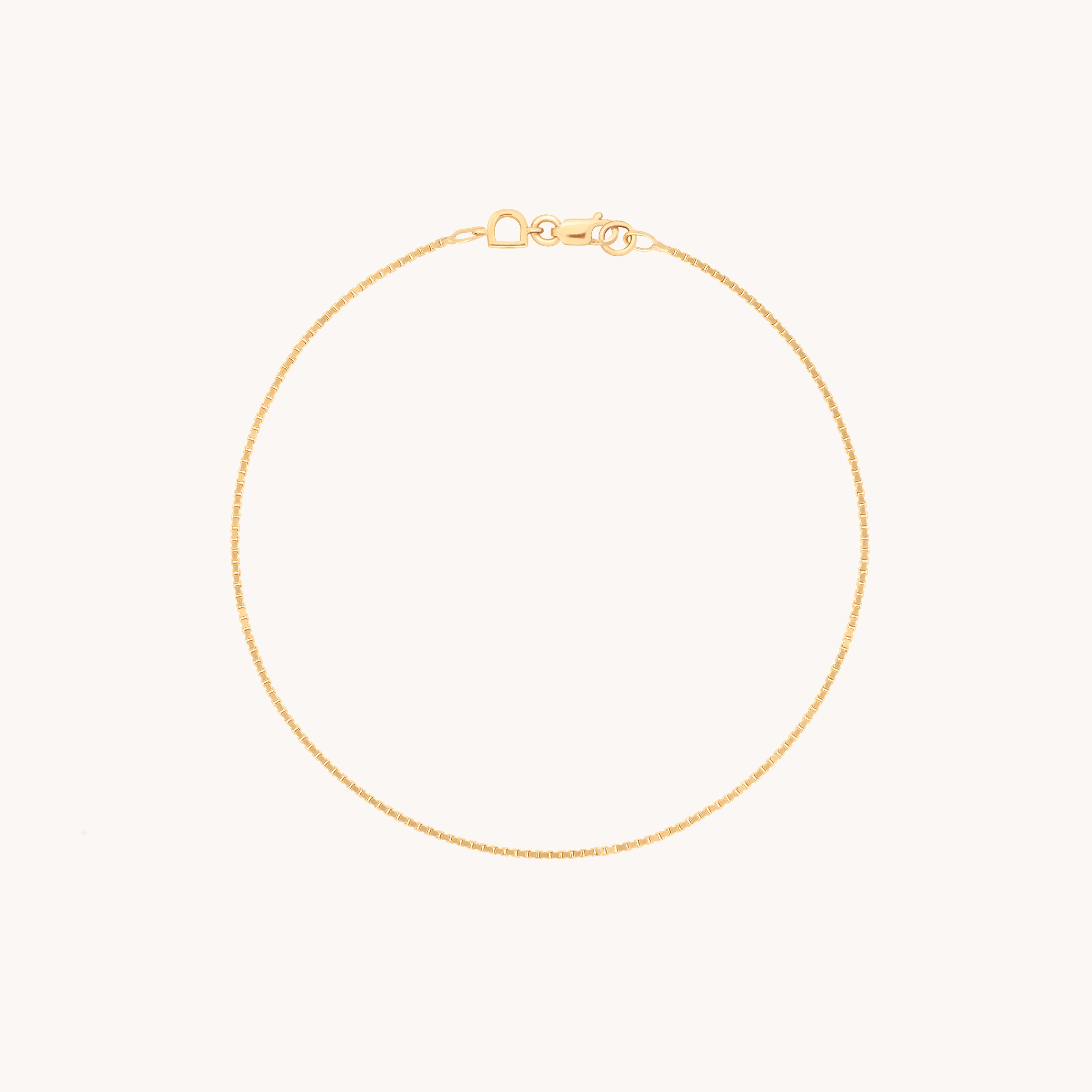 Shoreditch Story Chain Bracelet in Solid Gold