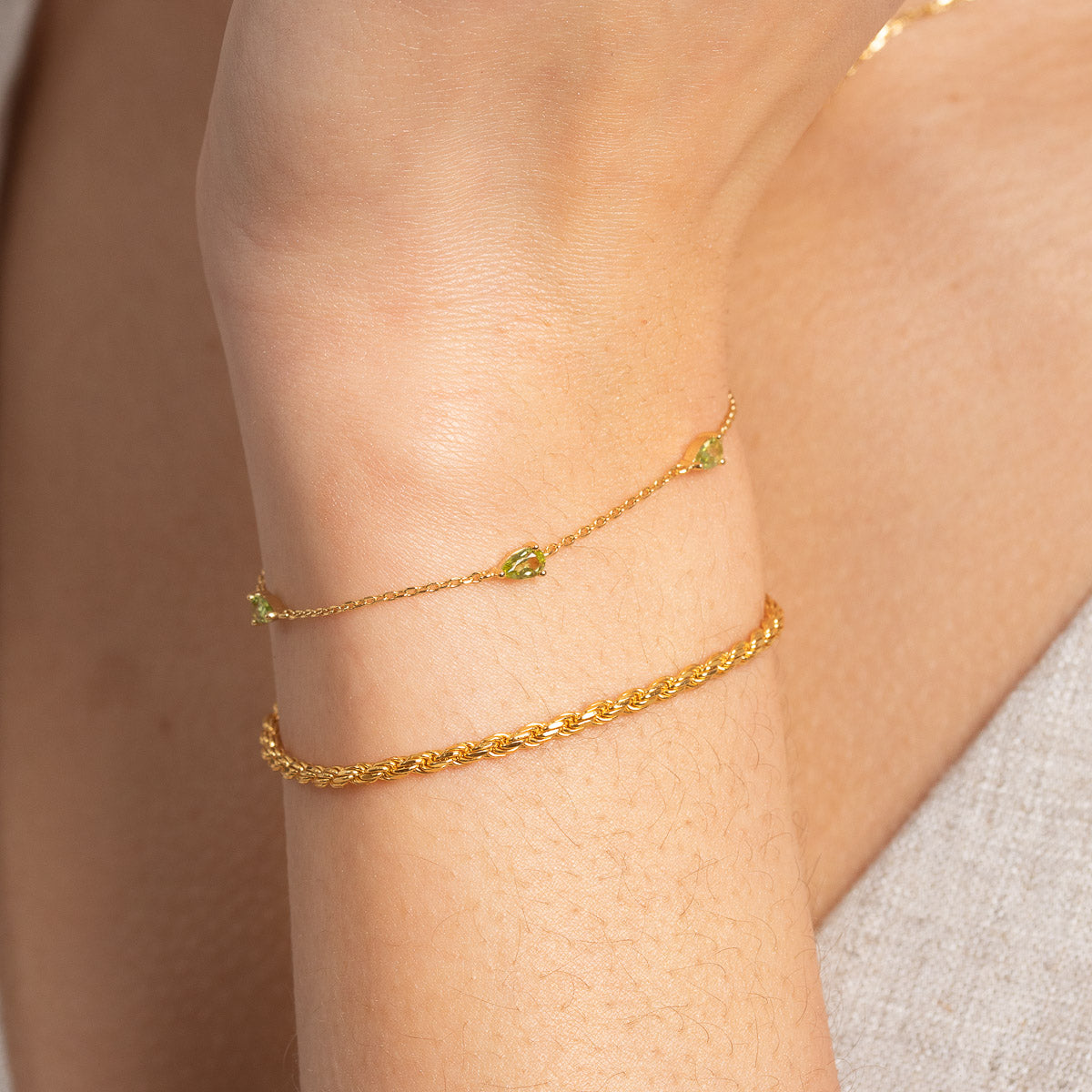 Olivine Charm Bracelet in Gold