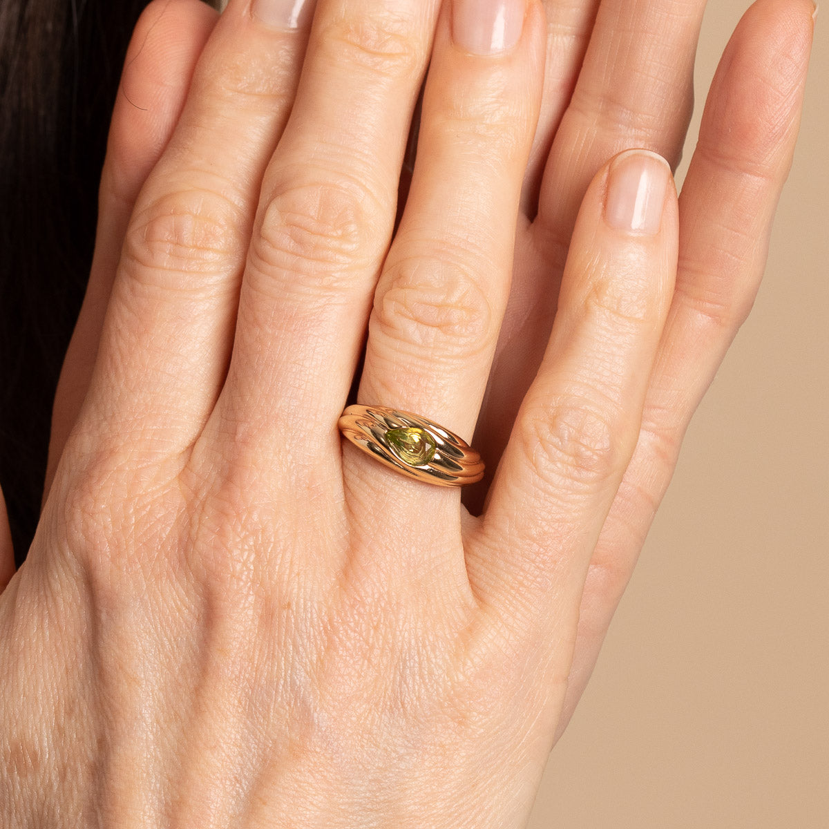 Olivine Wave Dome Ring in Gold