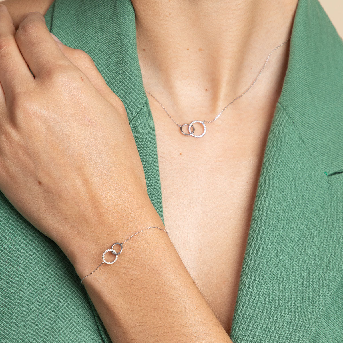 Orbit Topaz Gift Set in Solid White Gold