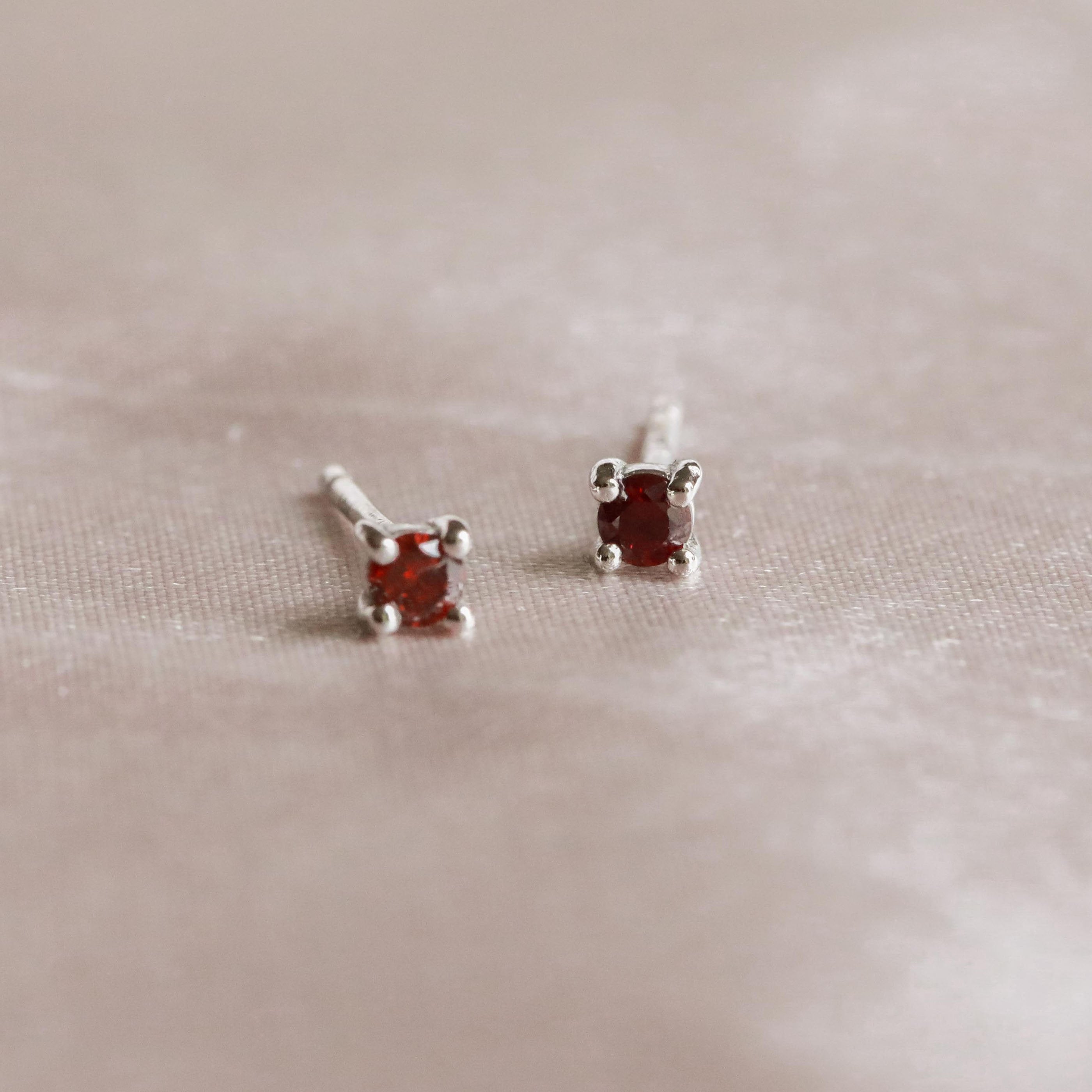 January Birthstone Stud Earrings in Silver with Garnet CZ