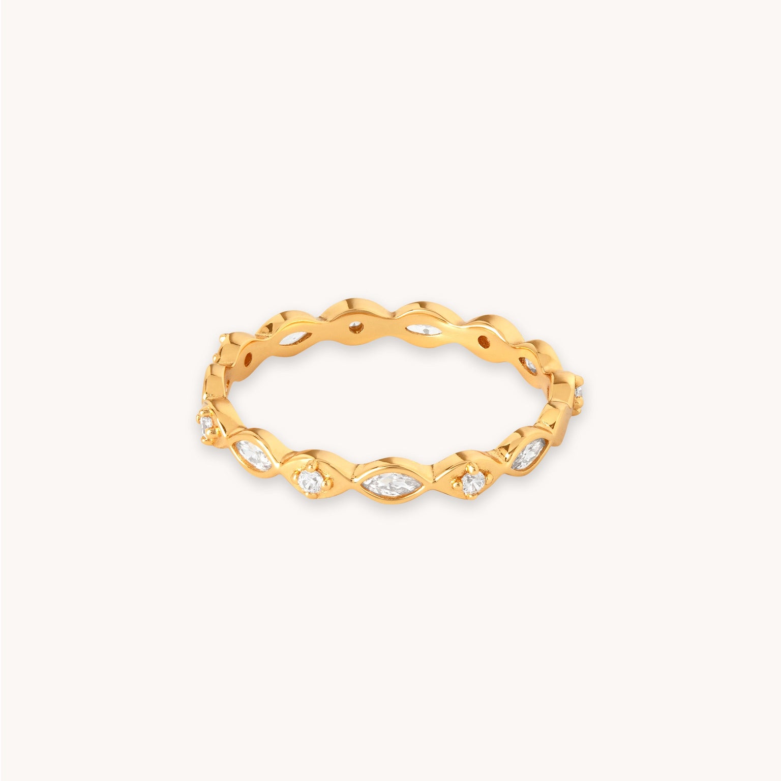 NavetteCrystalBandRingG_cutout