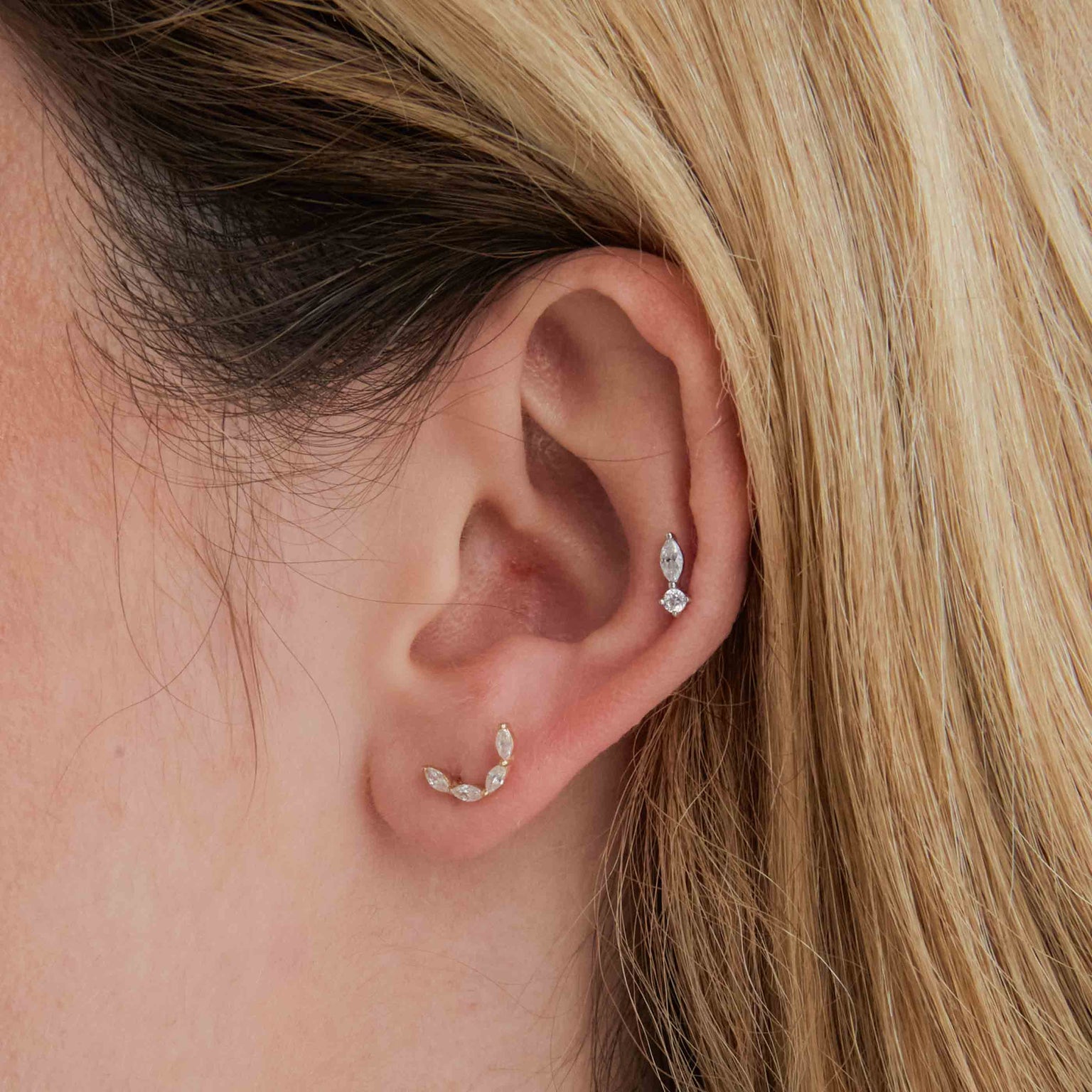 Solid White Gold Teardrop Piercing Stud