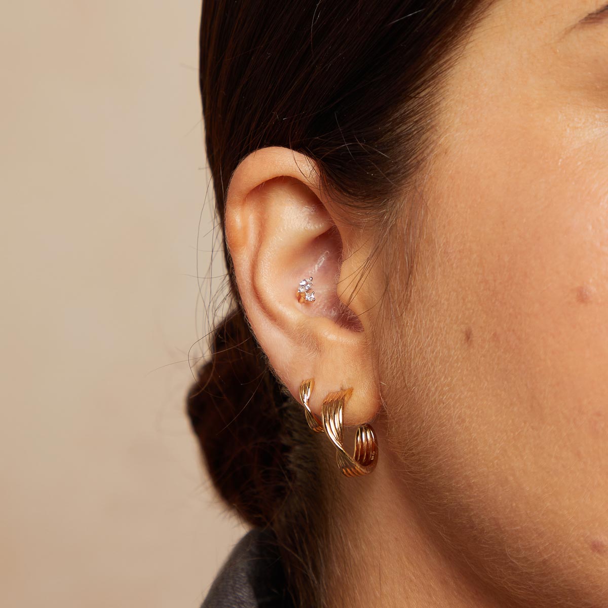 Twist Hoops in Gold