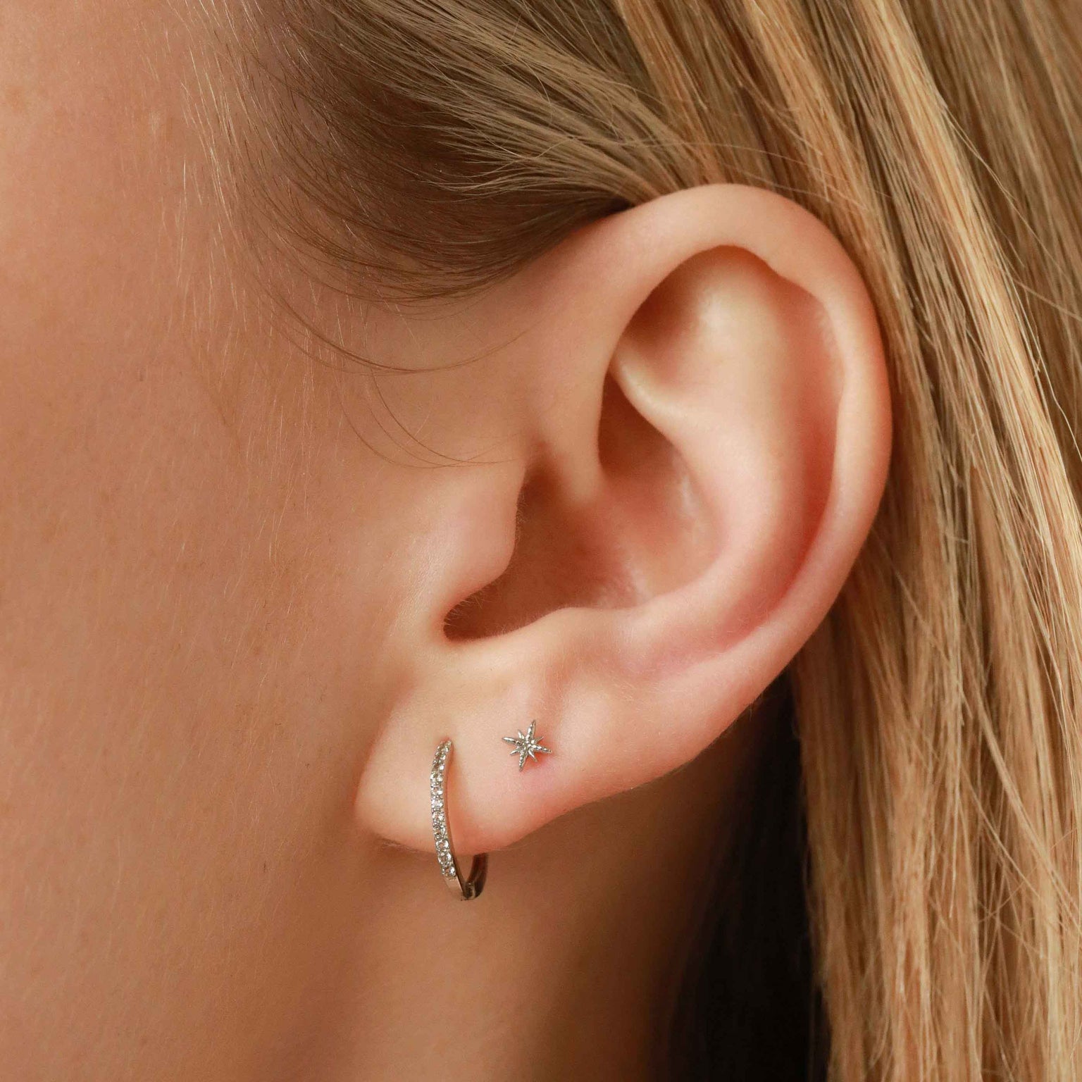 Twilight Stud Earrings in Solid White Gold