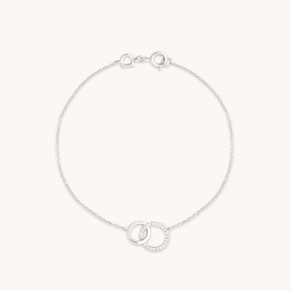 Orbit Topaz Bracelet in Solid White Gold