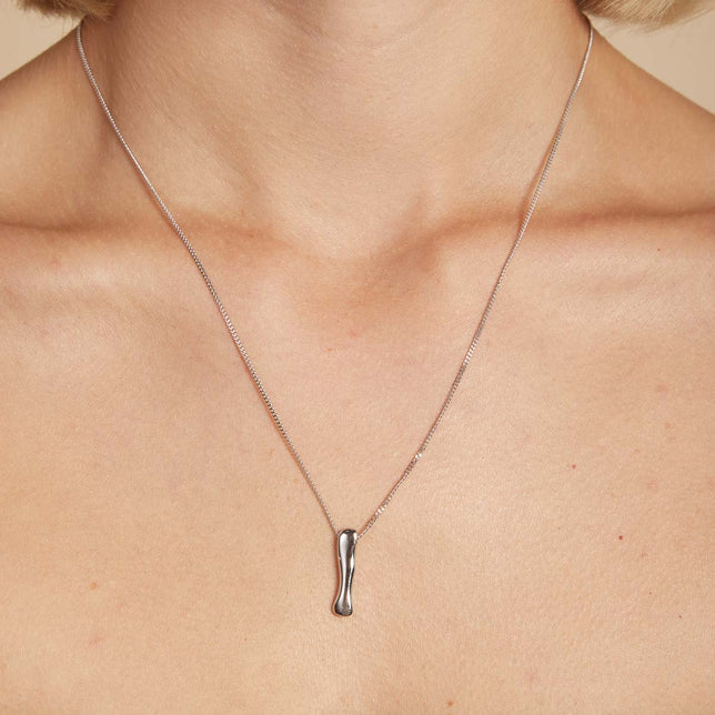 Necklaces & Bracelets - I Initial Bold Pendant Necklace in Silver - Pendant Necklace - Astrid &amp; Miyu