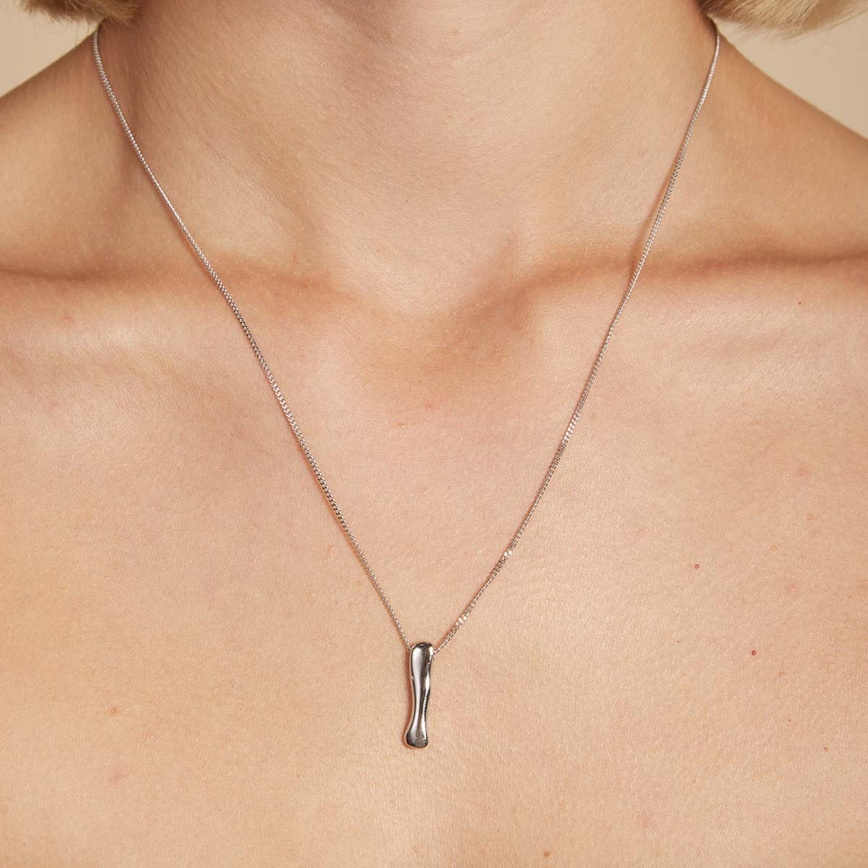 Necklaces & Bracelets - I Initial Bold Pendant Necklace in Silver - Pendant Necklace - Astrid &amp; Miyu
