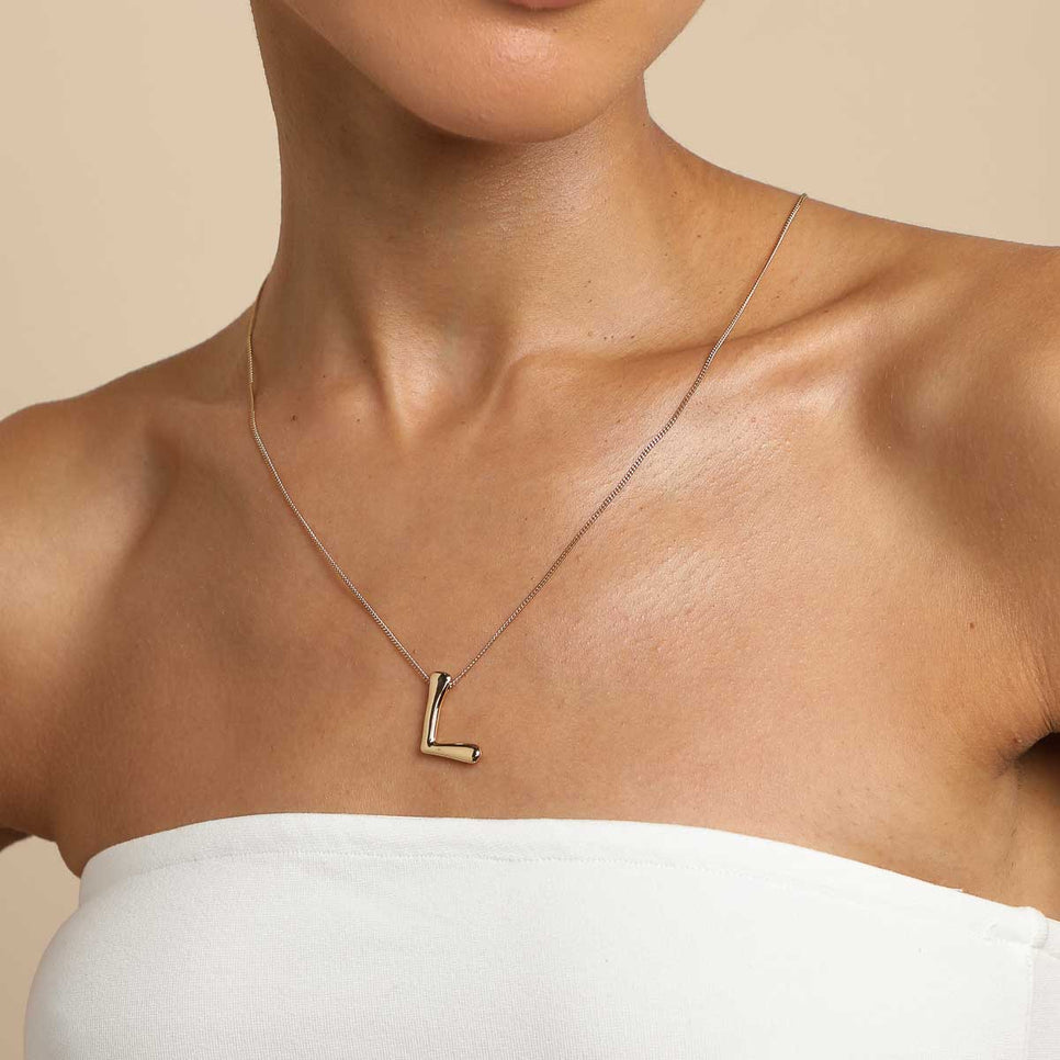 18k Gold Plated Jewellery - L Initial Bold Pendant Necklace in Gold - Pendant Necklace - Astrid &amp; Miyu