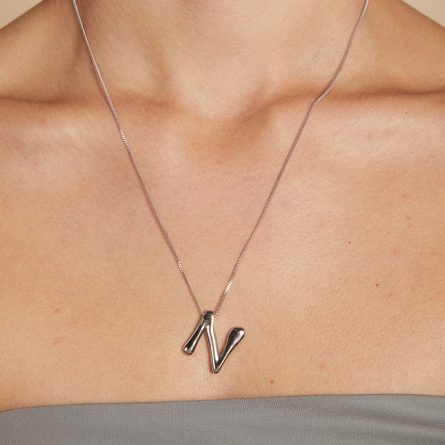 N Initial Bold Pendant Necklace in Silver