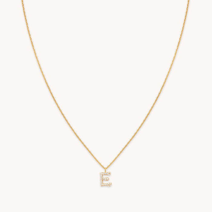18k Gold Plated Jewellery - E Initial Pavé Pendant Necklace in Gold - Pendant Necklace - Astrid &amp; Miyu